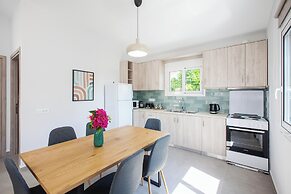 Peponas Residence