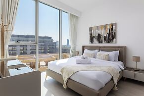 Waves - Urban Chic 1BR Apt With Maid