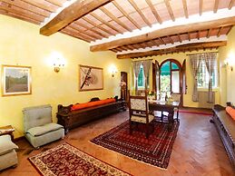 Villa in Uzzano With Private Pool & Garden