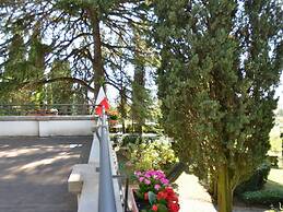 Villa in Uzzano With Private Pool & Garden