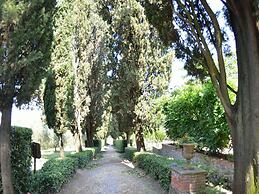 Villa in Uzzano With Private Pool & Garden