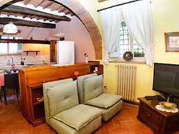 Villa in Uzzano With Private Pool & Garden