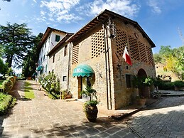 Villa in Uzzano With Private Pool & Garden