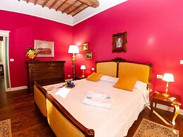 Villa in Uzzano With Private Pool & Garden
