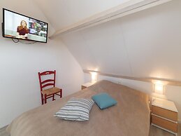 Nice Holiday Home Near Beach