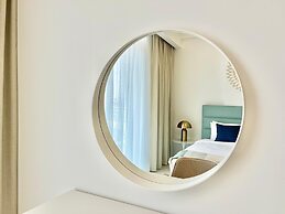 Waves - Comfortable JVC Apt with Balcony