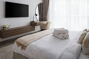 Waves - Luxury Meets Comfort Modern 1