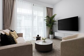 Waves - Luxury Meets Comfort Modern 1
