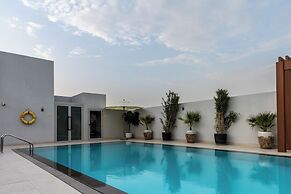 Waves - Luxury Meets Comfort Modern 1