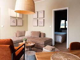 Sky Pad Lakeside Stay
