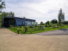 Luxurious Nature Escape