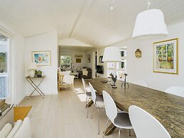 10 Person Holiday Home in Graested