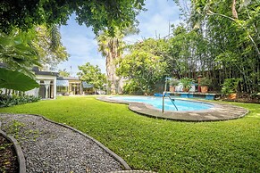 Family-Friendly Oasis with Pool