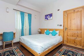 Lalit Service Apartment