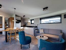 Waterfront Stay w/ Pets
