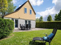 Oyster Coast: Sauna and Family Charm