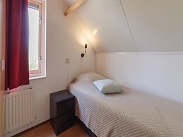 Oyster Coast: Sauna and Family Charm