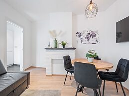 Renovated Apartment Near Beach
