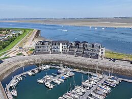 Seaside Getaway, Sint-annaland