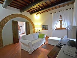 Villa in Tuscany With Pool Near Cortona