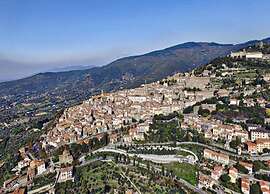 Villa in Tuscany With Pool Near Cortona