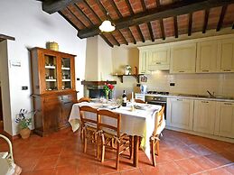 Villa in Tuscany With Pool Near Cortona