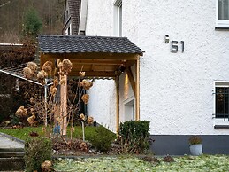 Cosy Holiday Home Yalet in Brilon-wald