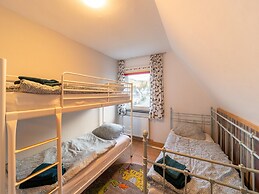 Cosy Holiday Home Yalet in Brilon-wald