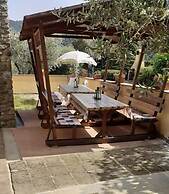 Spacious Cottage in Buti