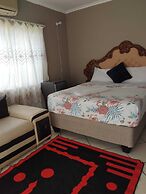 Golden gate guesthouse 0787391431