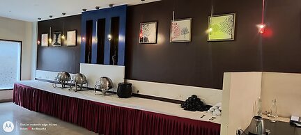 The Altruist Wagholi Hotel