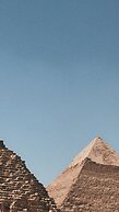 Brilliant Pyramids View Inn