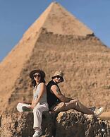 Brilliant Pyramids View Inn