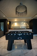 Al Junaidi Farm by Bridge Retreats