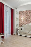 Designer Apartments near Dana Mall