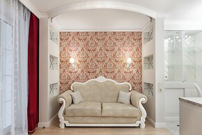Designer Apartments near Dana Mall