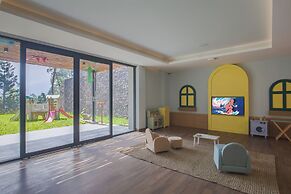 Plataran Puncak Resort