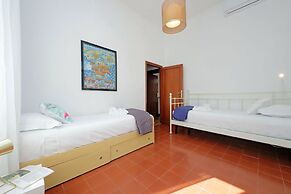 4bnb - Queen Mary Vatican Home