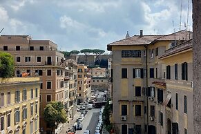 4bnb - Queen Mary Vatican Home