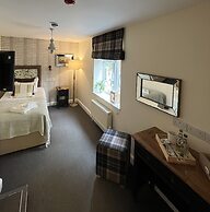 The Olde Coach House Inn