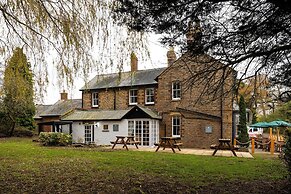 The Olde Coach House Inn