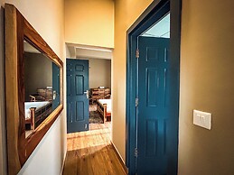 Hotel Alchemy Bistro & Inn