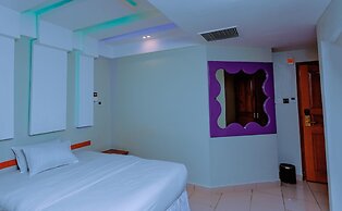 Selig Resort