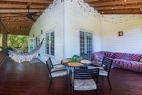 Valley View 2 Bedroom Home