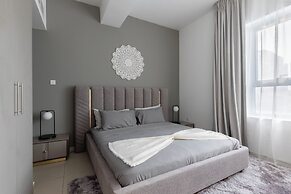 Handsome 1BR in Armada Tower 3