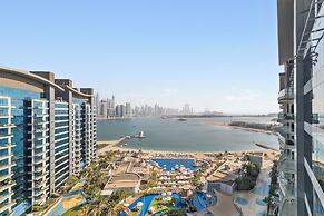 Waves - Palm Jumeirah Apt with Balco