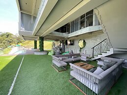 EleMYNT LifeStyle Hotel