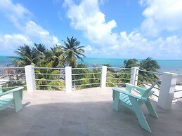 Ashton Court Belize