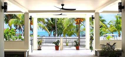 Ashton Court Belize