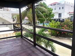 Ashton Court Belize